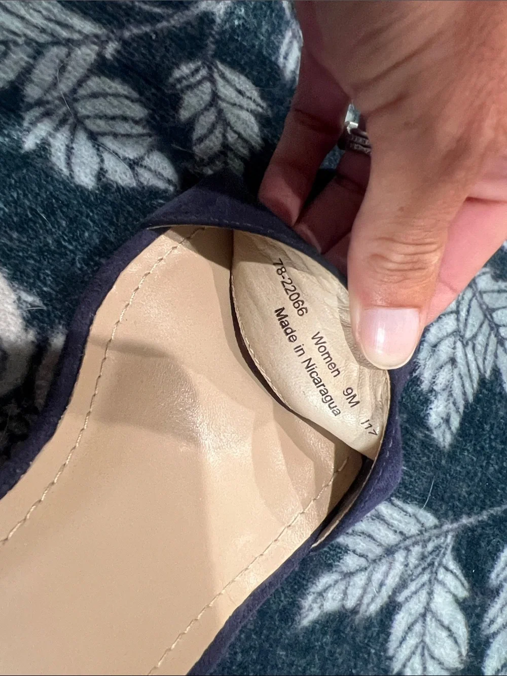 Johnston & Murphy Navy Blue Heeled Sandals with Ankle Strap Size 9